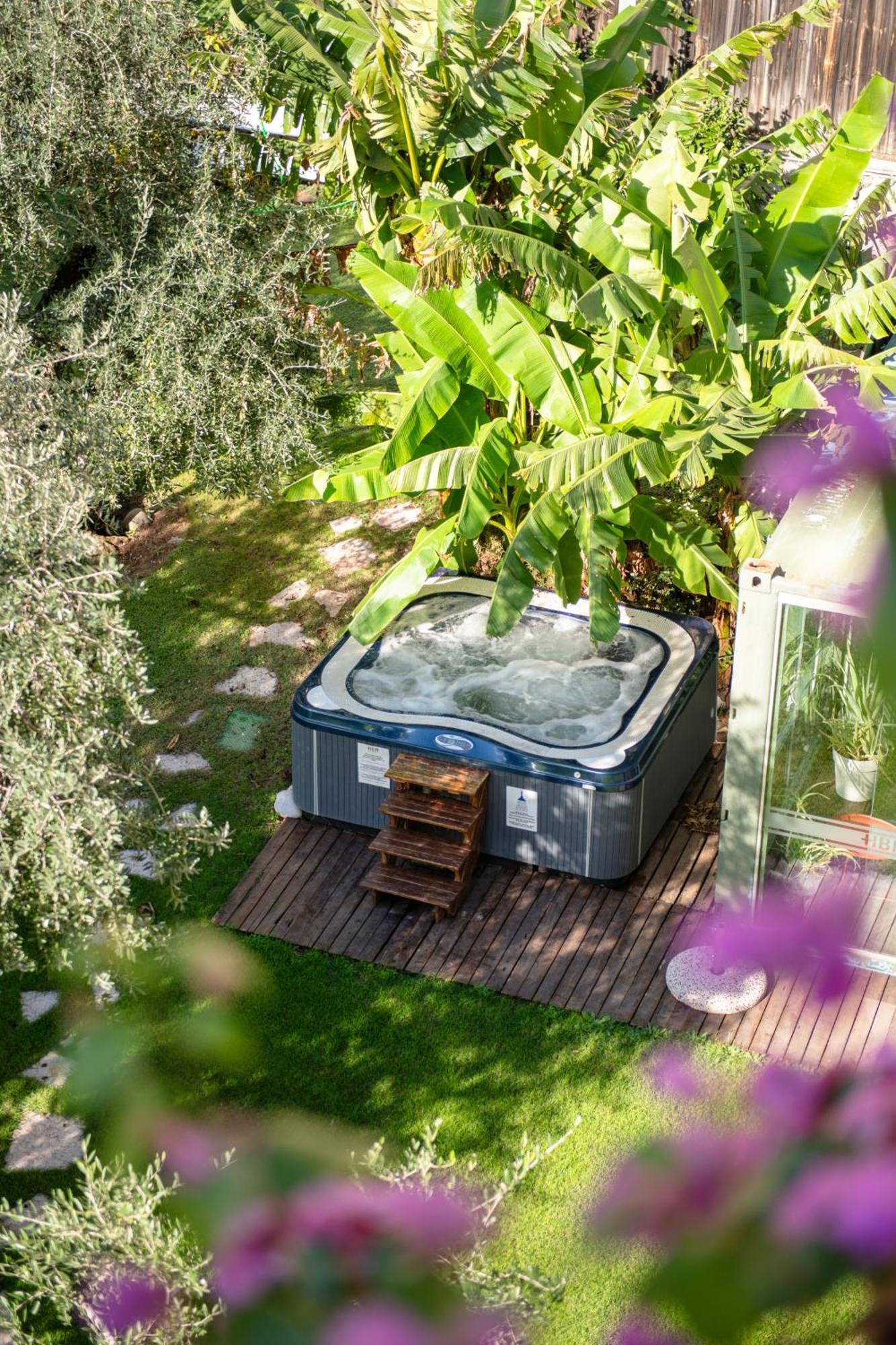 Hotel Baia Azzurra - Lake Front Torbole Sul Garda Dış mekan fotoğraf