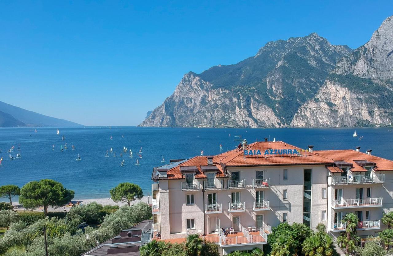 Hotel Baia Azzurra - Lake Front Torbole Sul Garda Dış mekan fotoğraf